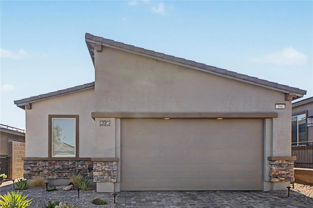 290 Fossil Falls, Henderson, NV 89015