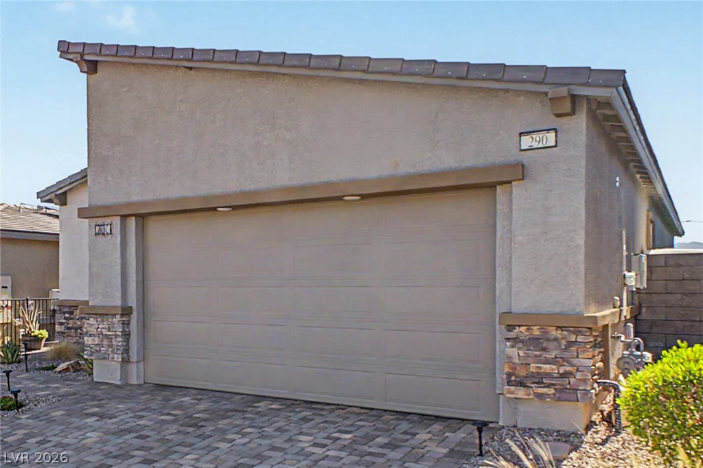 290 Fossil Falls, Henderson, NV 89015