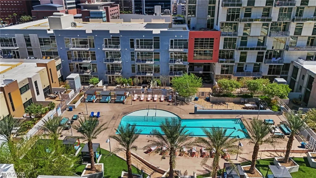 353 Bonneville, Las Vegas, NV 89101