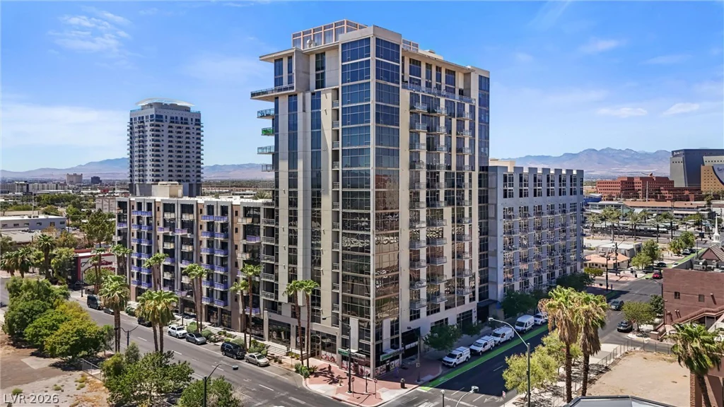 353 Bonneville, Las Vegas, NV 89101