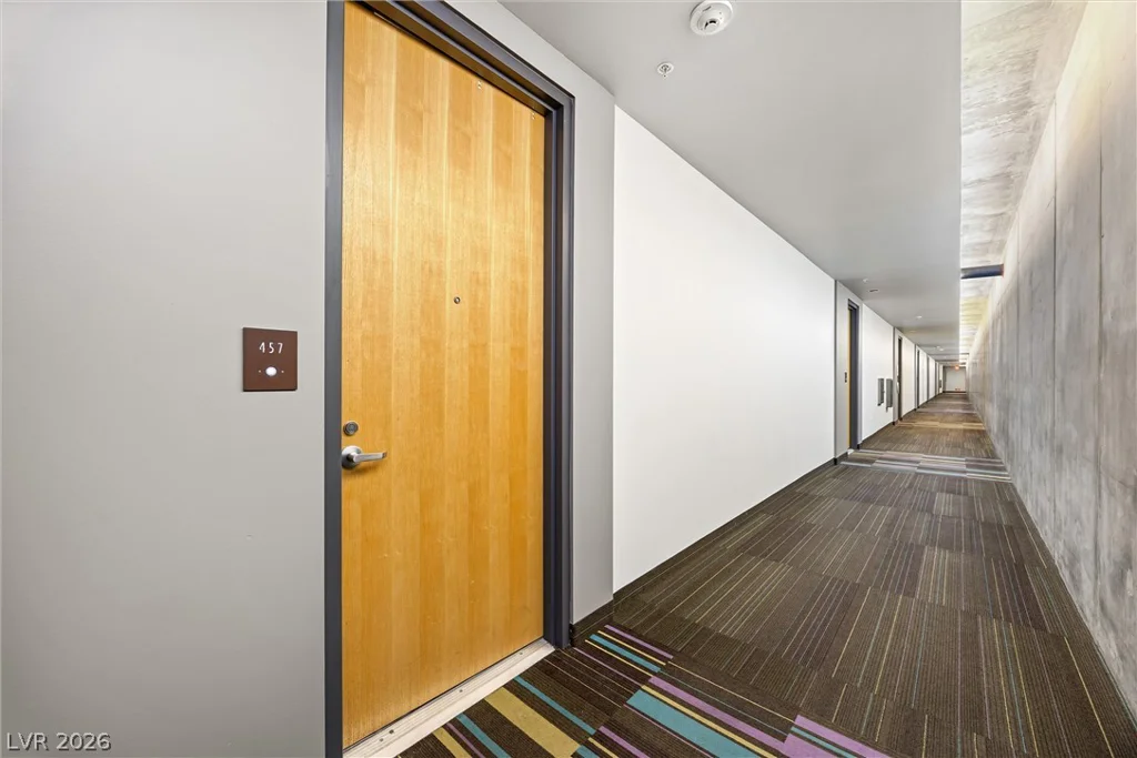 353 Bonneville, Las Vegas, NV 89101