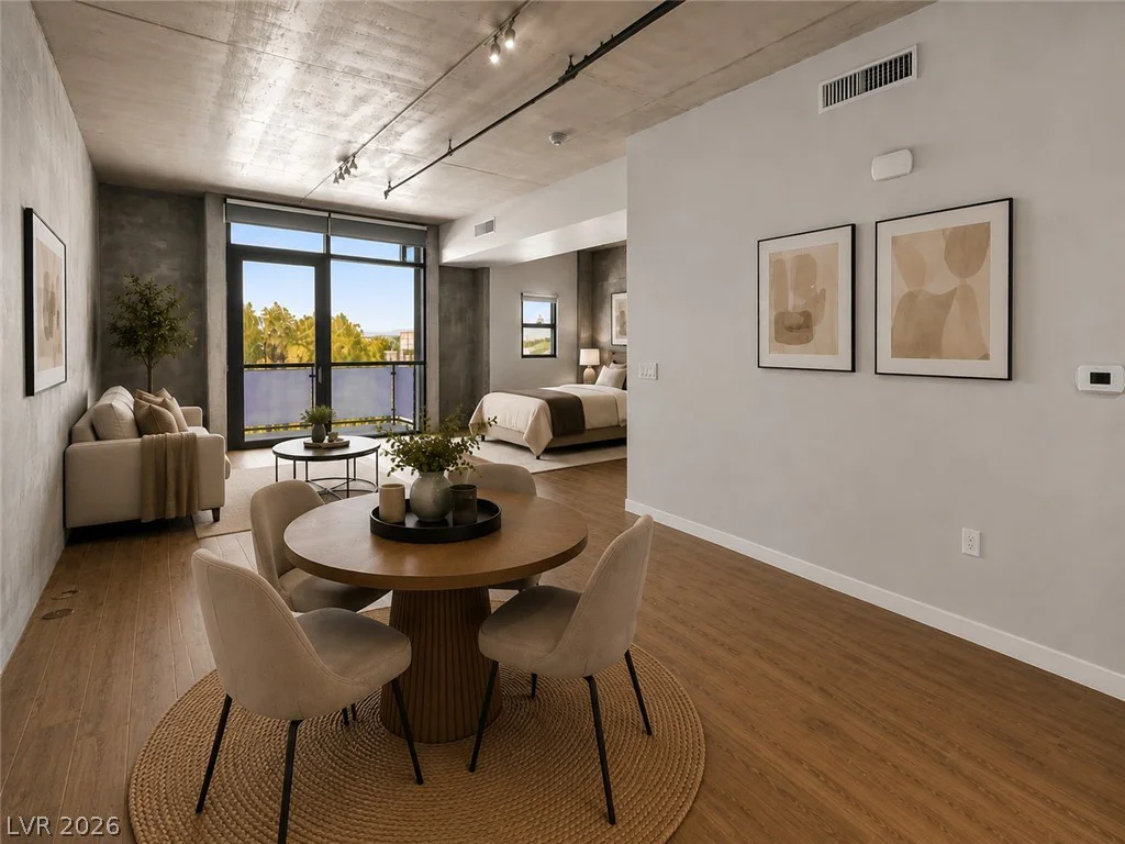 353 Bonneville, Las Vegas, NV 89101