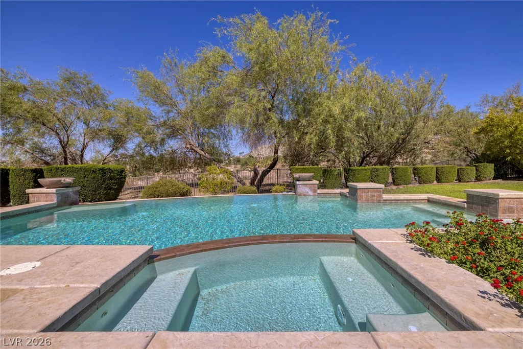 30 Benevolo, Henderson, NV 89011