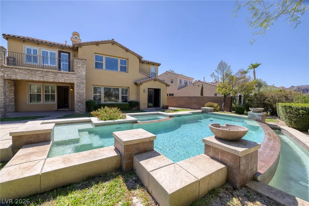 30 Benevolo, Henderson, NV 89011