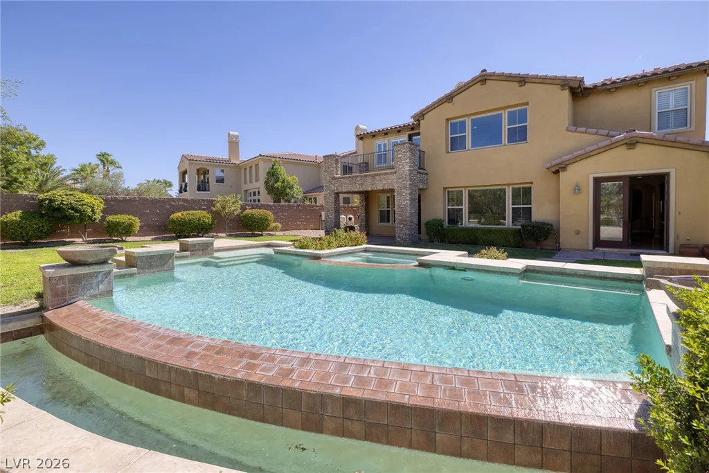 30 Benevolo, Henderson, NV 89011