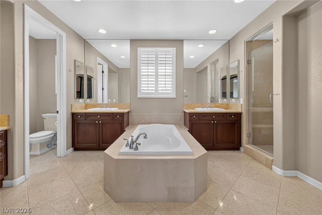 30 Benevolo, Henderson, NV 89011