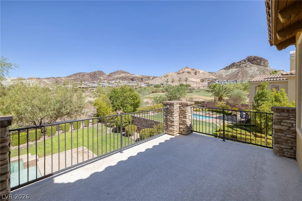 30 Benevolo, Henderson, NV 89011
