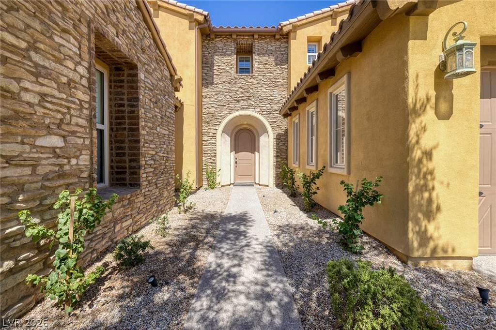 30 Benevolo, Henderson, NV 89011