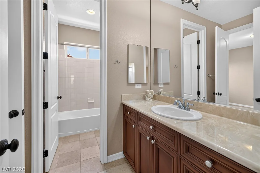 30 Benevolo, Henderson, NV 89011