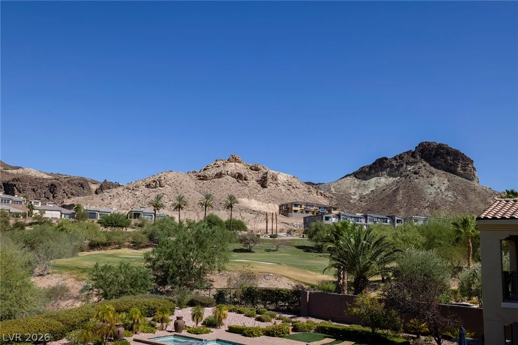 30 Benevolo, Henderson, NV 89011