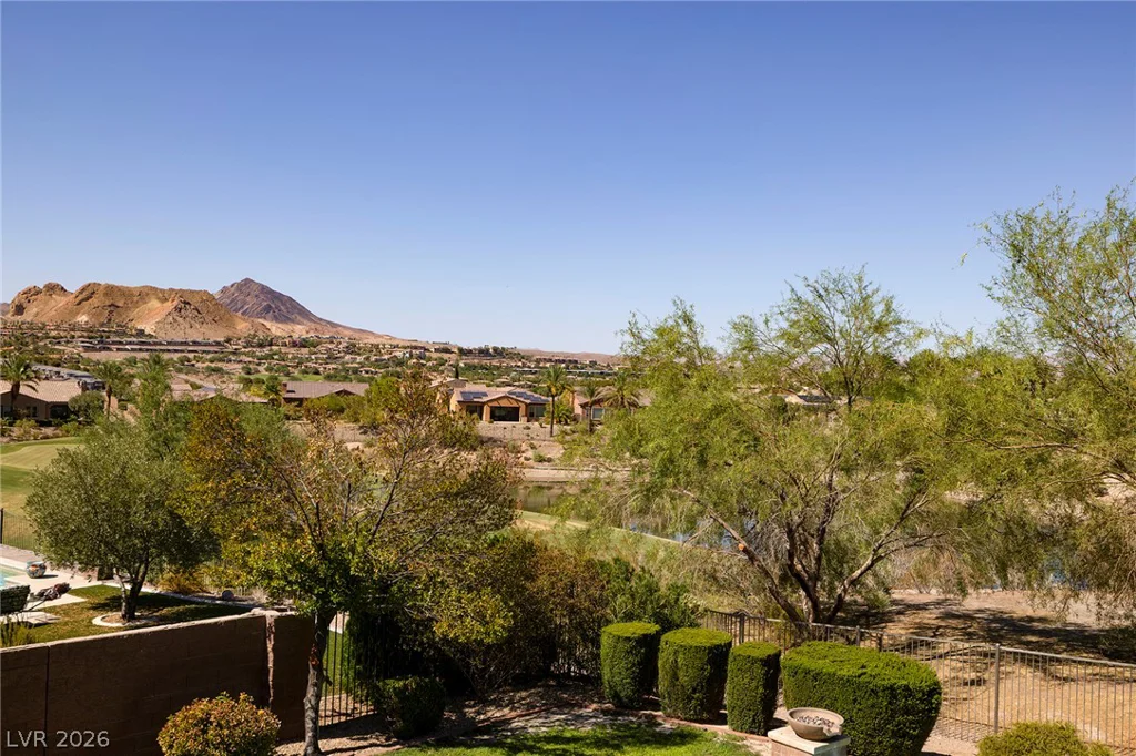 30 Benevolo, Henderson, NV 89011