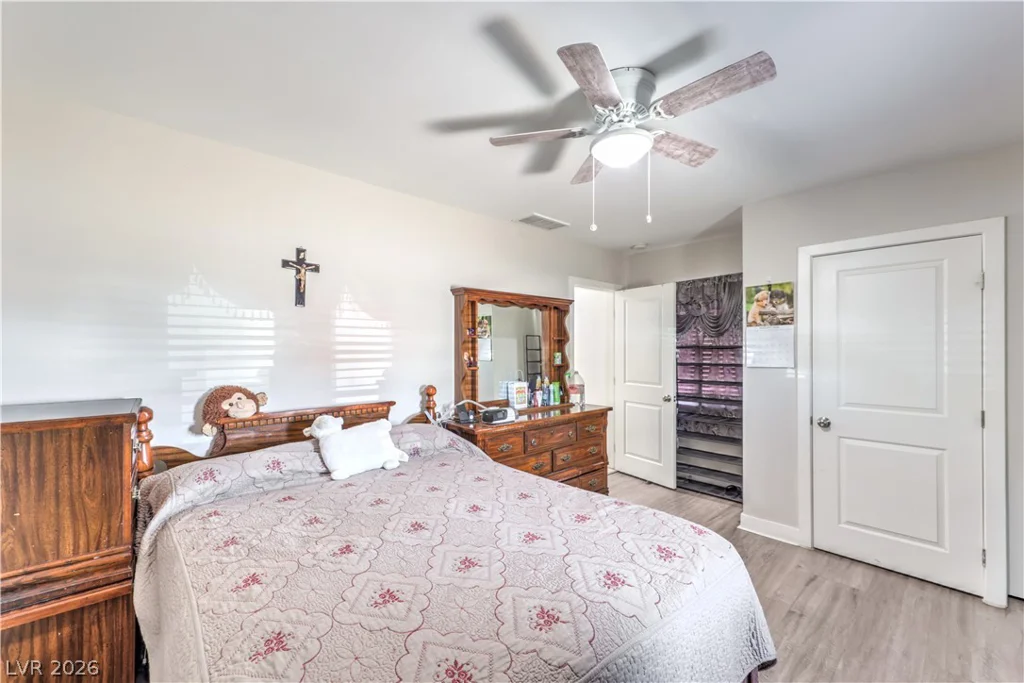 4401 Dover, Las Vegas, NV 89107
