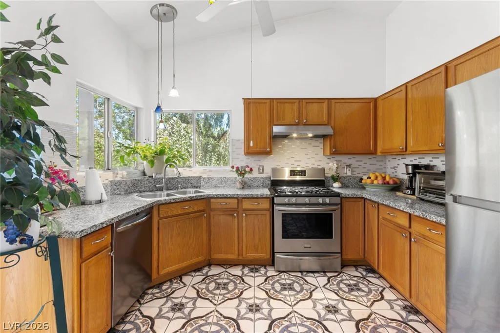 924 Ashurst, Henderson, NV 89011
