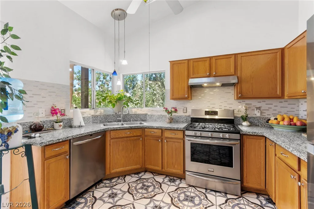 924 Ashurst, Henderson, NV 89011