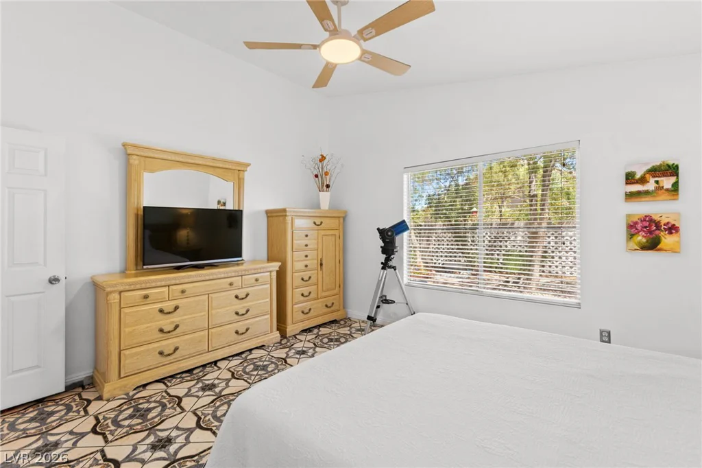 924 Ashurst, Henderson, NV 89011