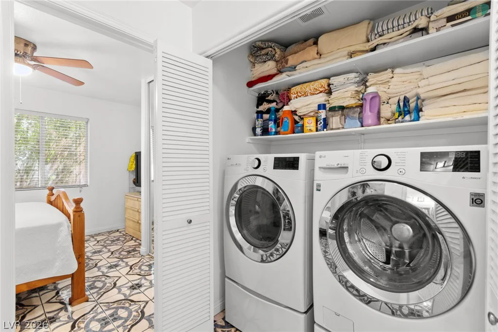 924 Ashurst, Henderson, NV 89011
