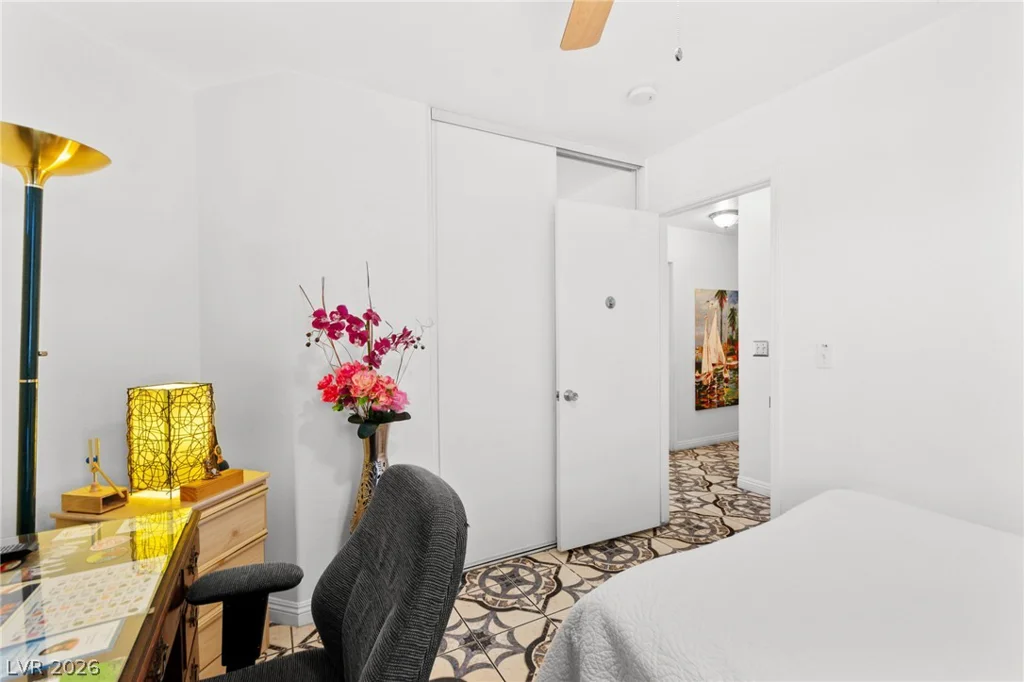 924 Ashurst, Henderson, NV 89011