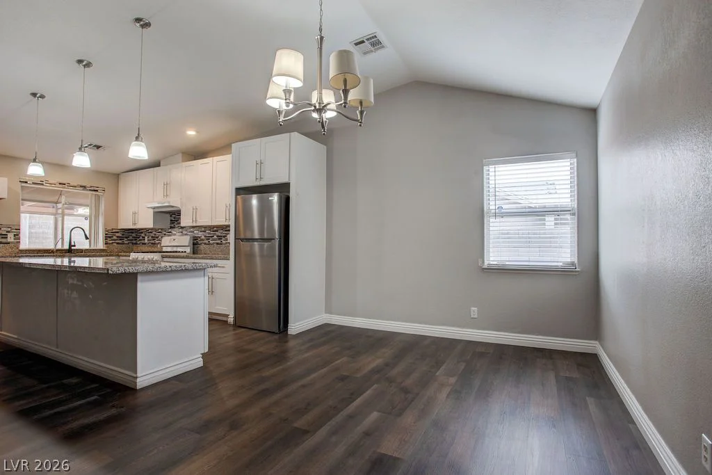1800 Torrey Pines, Las Vegas, NV 89108