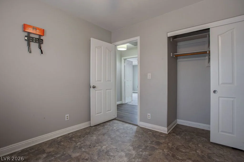 1800 Torrey Pines, Las Vegas, NV 89108