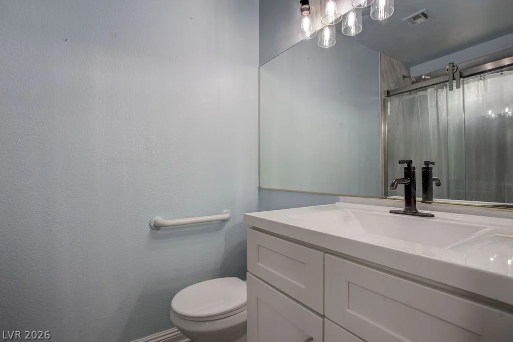 1800 Torrey Pines, Las Vegas, NV 89108