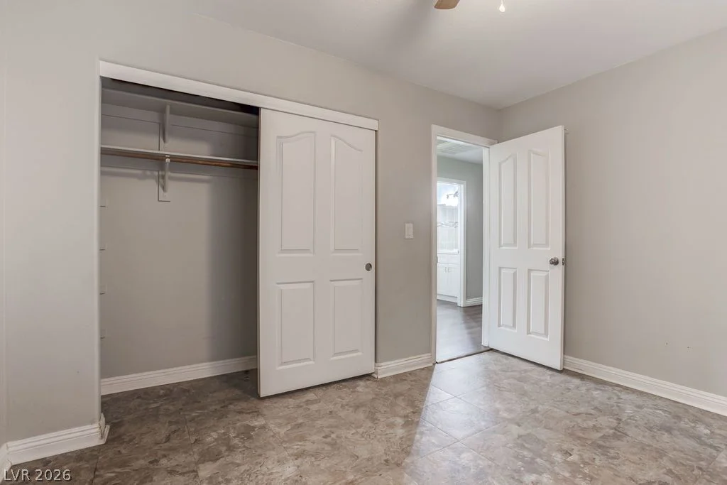1800 Torrey Pines, Las Vegas, NV 89108