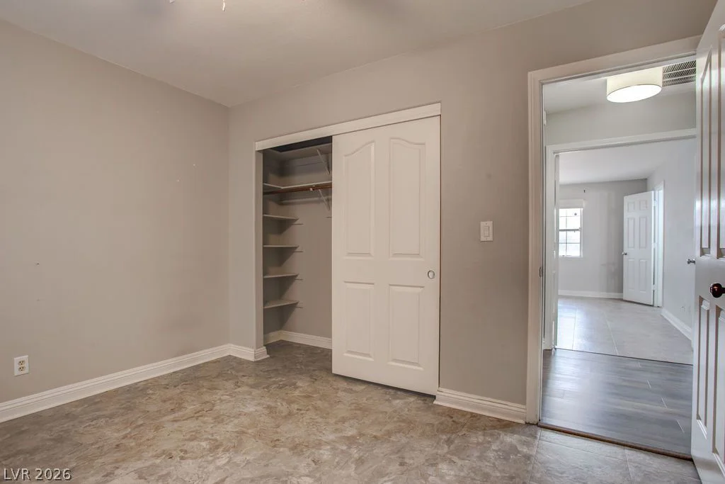 1800 Torrey Pines, Las Vegas, NV 89108