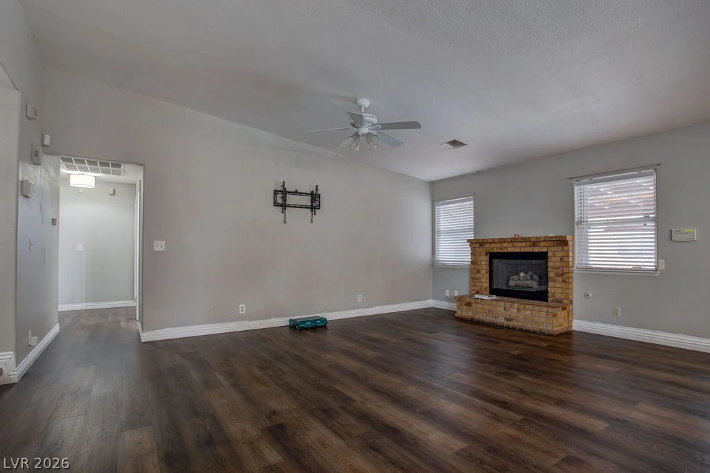 1800 Torrey Pines, Las Vegas, NV 89108