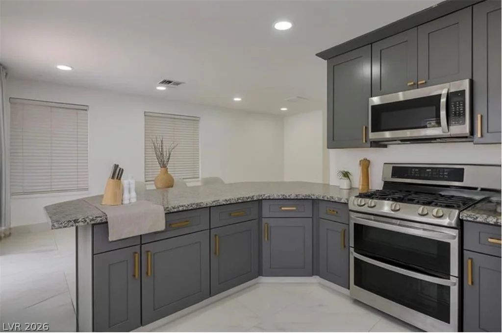 8404 Shore Breeze, Las Vegas, NV 89128