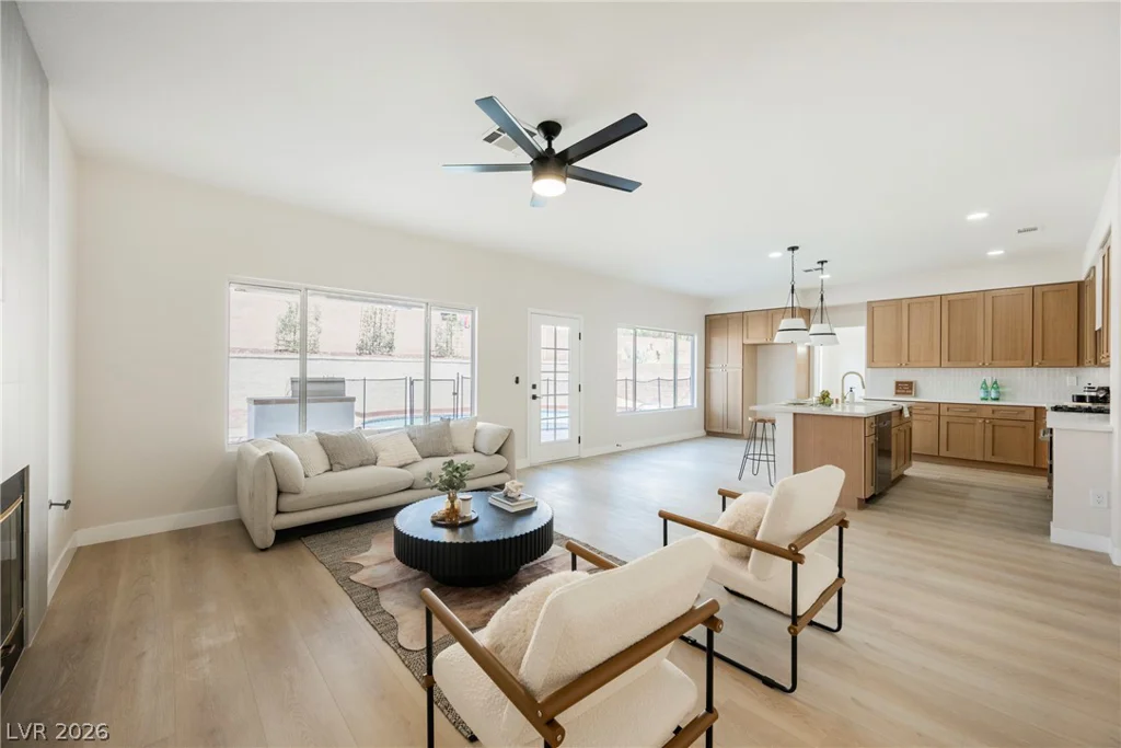 3329 Giliam, Las Vegas, NV 89129