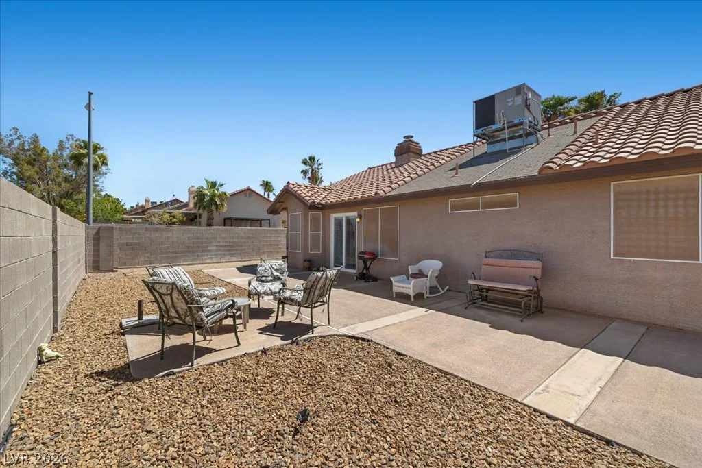 840 Holly Lake, Henderson, NV 89002