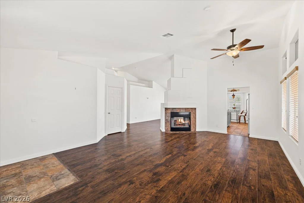 840 Holly Lake, Henderson, NV 89002