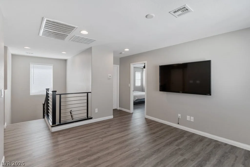 364 Free Fall, North Las Vegas, NV 89084