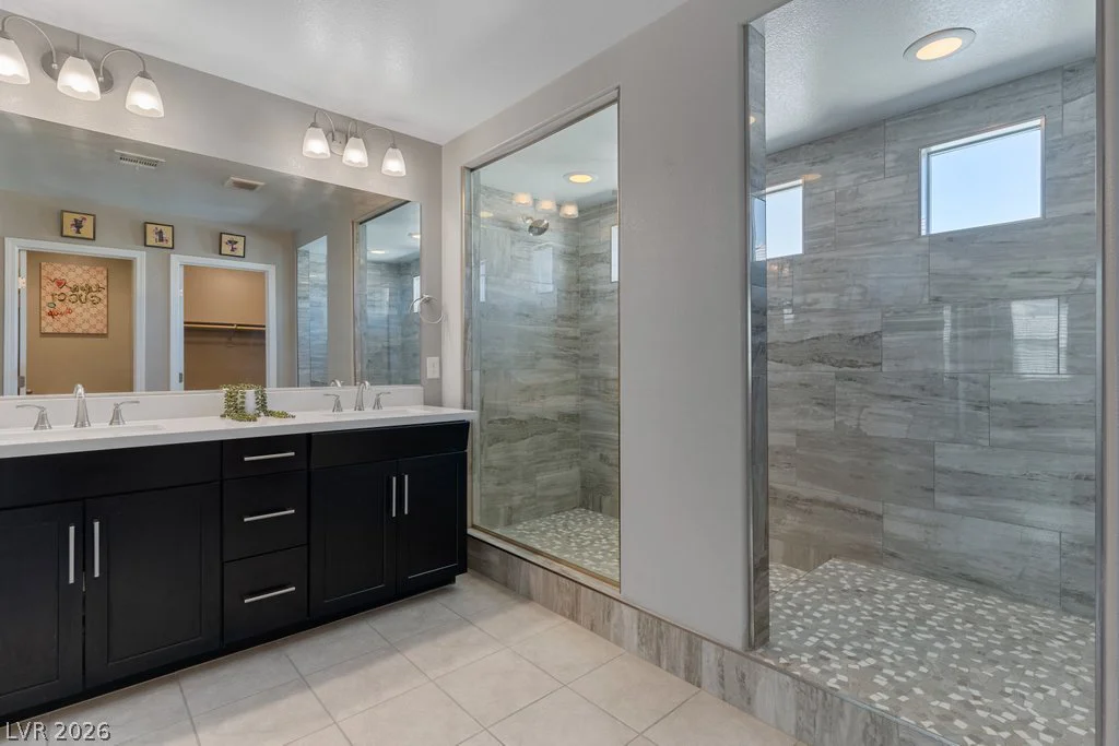 364 Free Fall, North Las Vegas, NV 89084