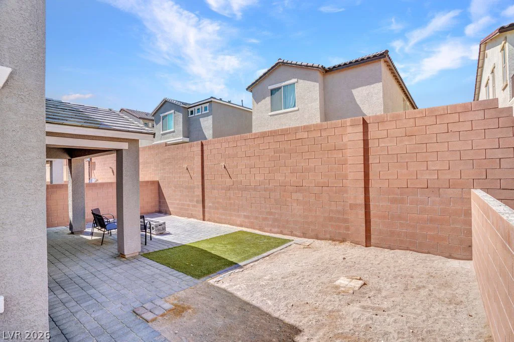 364 Free Fall, North Las Vegas, NV 89084