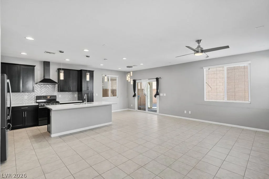 364 Free Fall, North Las Vegas, NV 89084