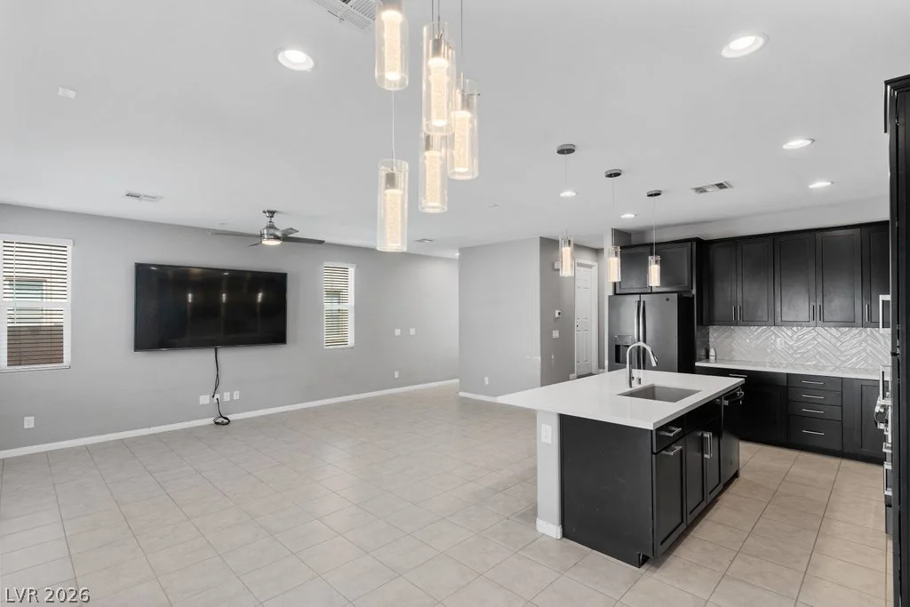 364 Free Fall, North Las Vegas, NV 89084