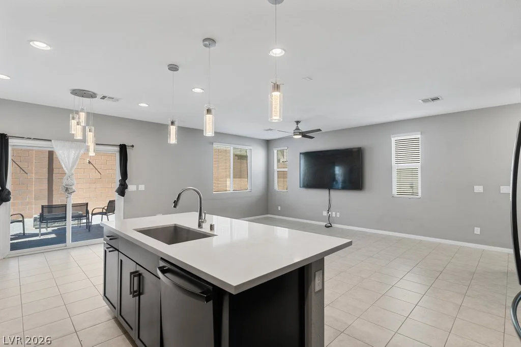 364 Free Fall, North Las Vegas, NV 89084