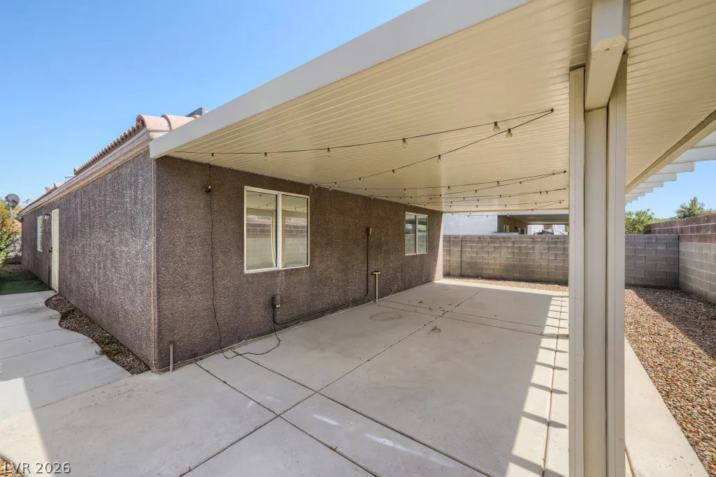 5271 Mineral Lake, Las Vegas, NV 89122