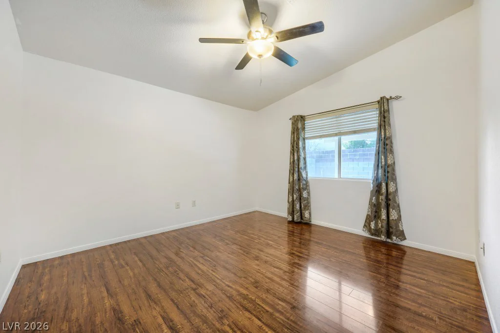5271 Mineral Lake, Las Vegas, NV 89122