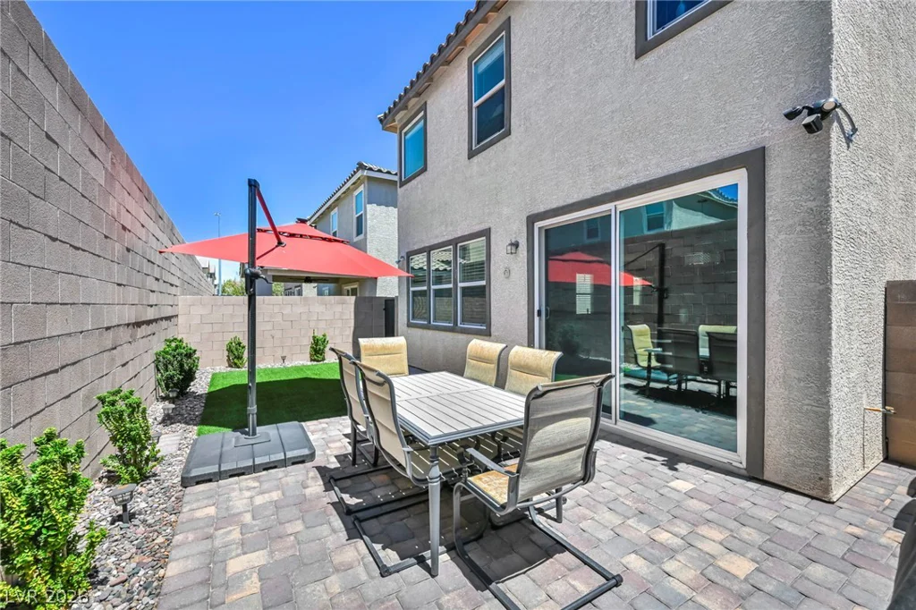 9319 Colinton, Las Vegas, NV 89178