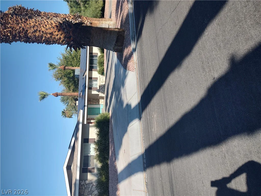 325 Park Way West, Las Vegas, NV 89106