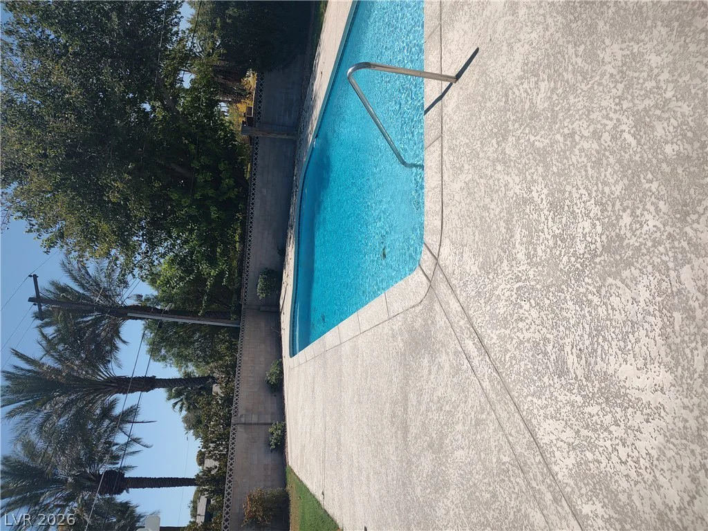 325 Park Way West, Las Vegas, NV 89106