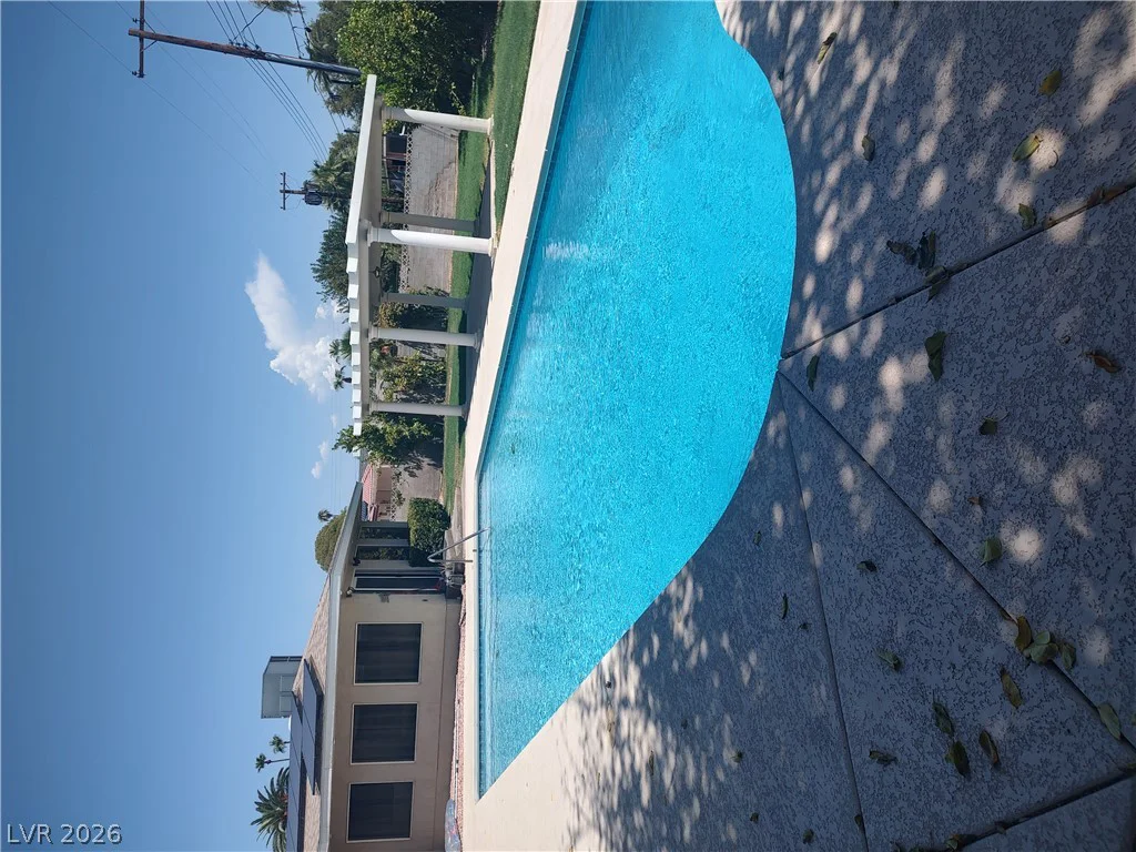 325 Park Way West, Las Vegas, NV 89106