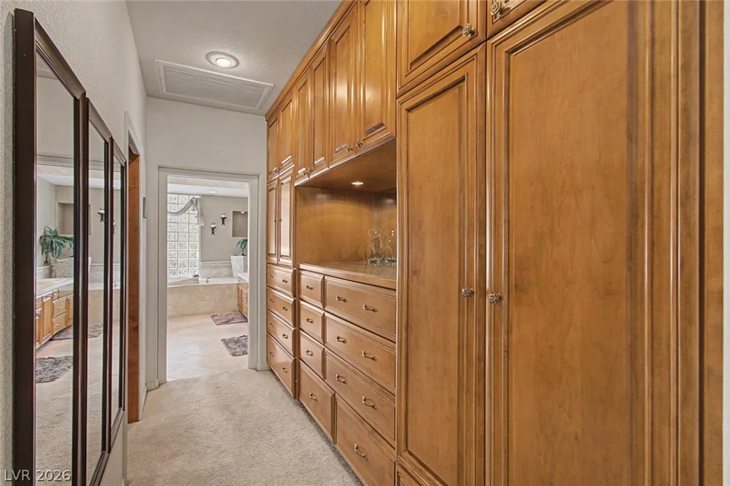 8131 Castle Pines, Las Vegas, NV 89113