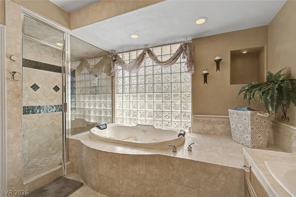 8131 Castle Pines, Las Vegas, NV 89113
