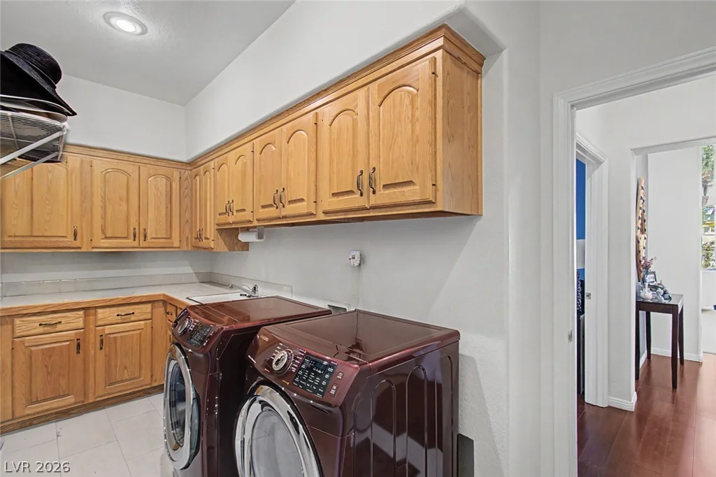 8131 Castle Pines, Las Vegas, NV 89113