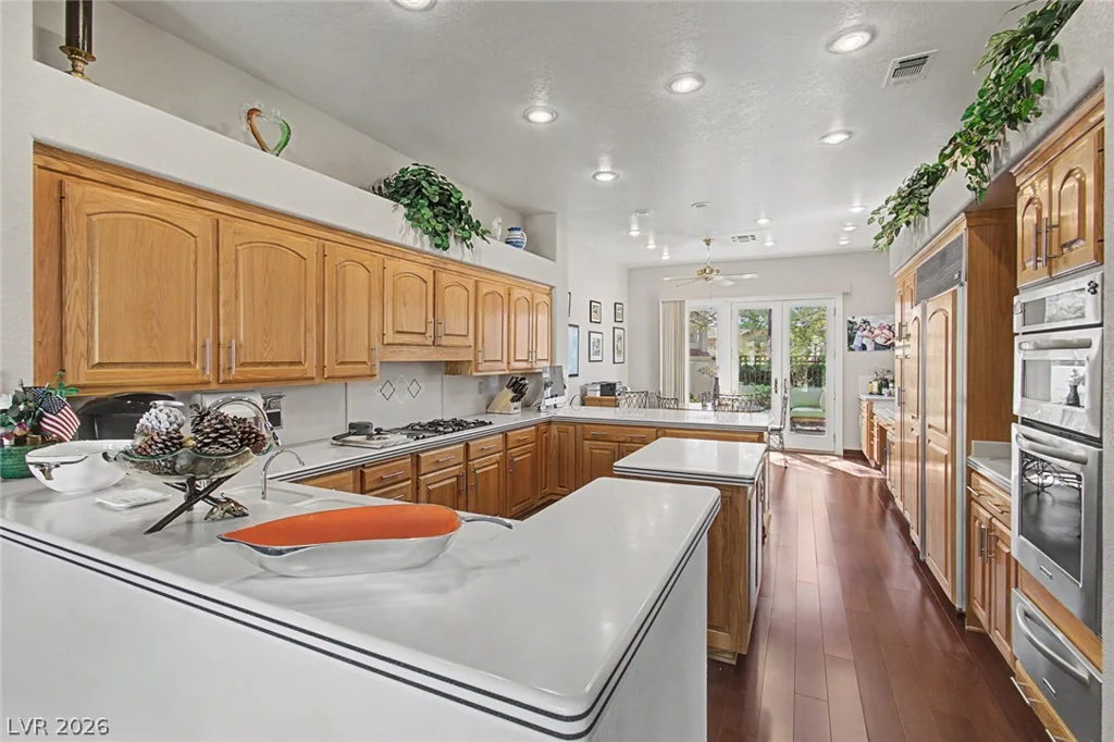 8131 Castle Pines, Las Vegas, NV 89113
