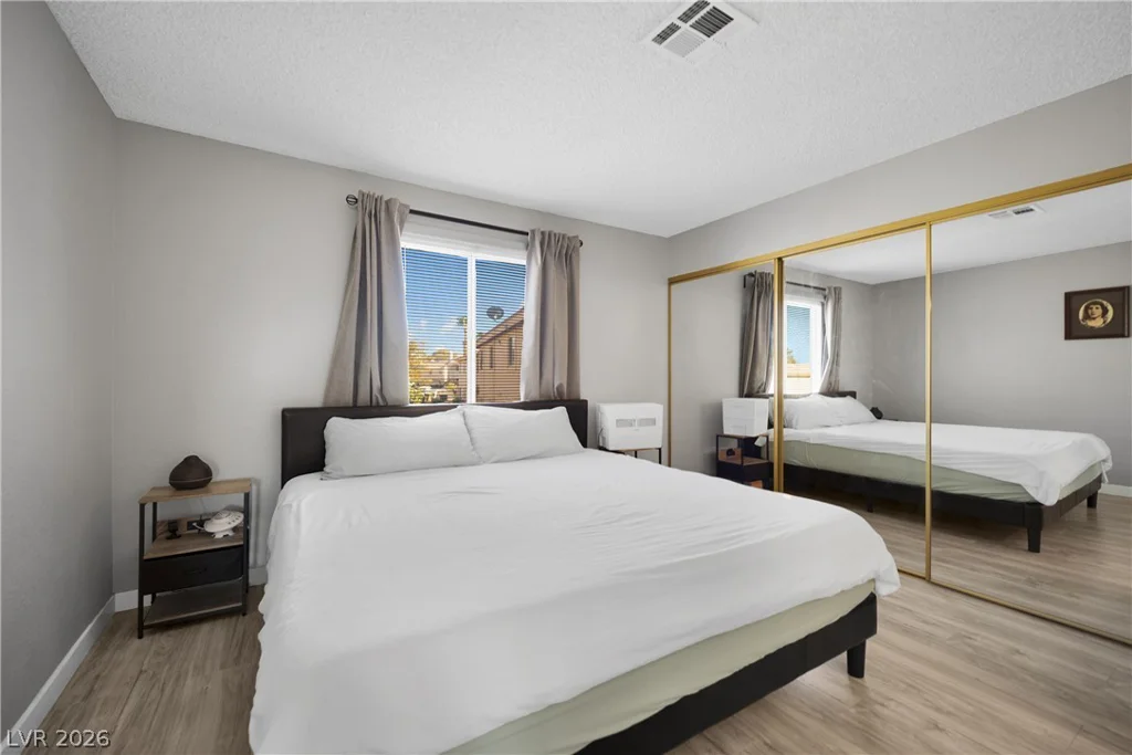 7937 Diamond Rock, Las Vegas, NV 89128