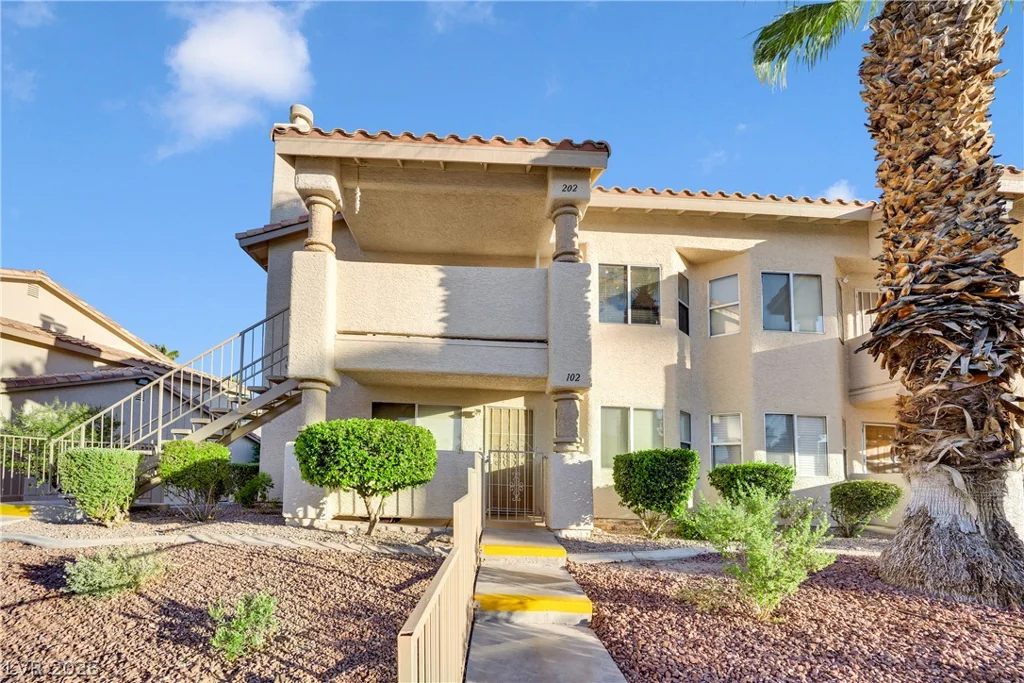 7937 Diamond Rock, Las Vegas, NV 89128
