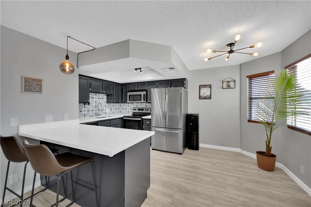 7937 Diamond Rock, Las Vegas, NV 89128
